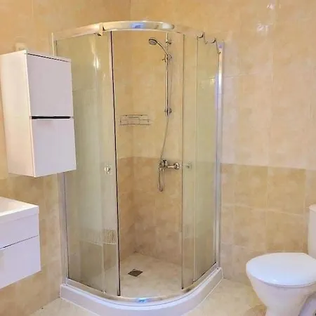 فندق Tarsis Private Apartament *