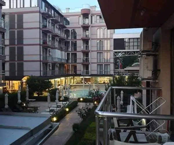 Tarsis Private Apartament فندق ساني بيتش