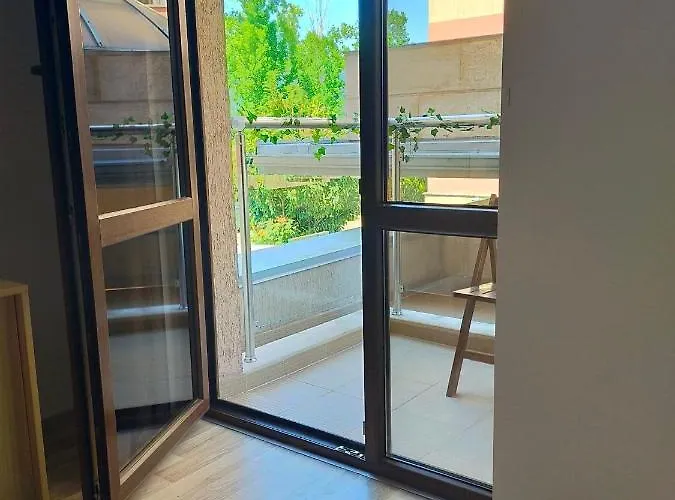 Tarsis Private Apartament فندق *