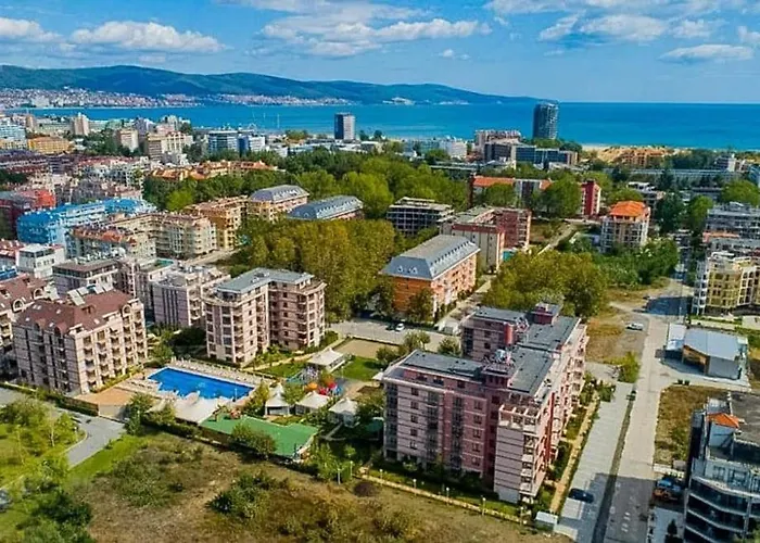 Tarsis Private Apartament فندق *