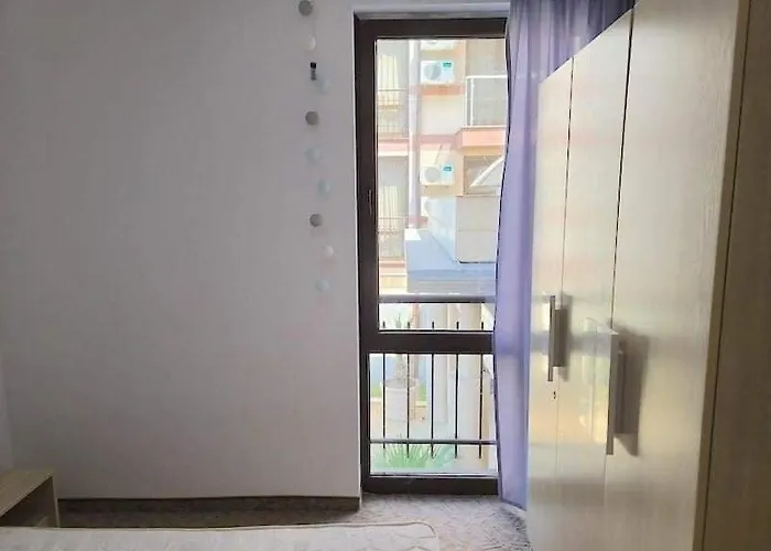 Tarsis Private Apartament Hotel *